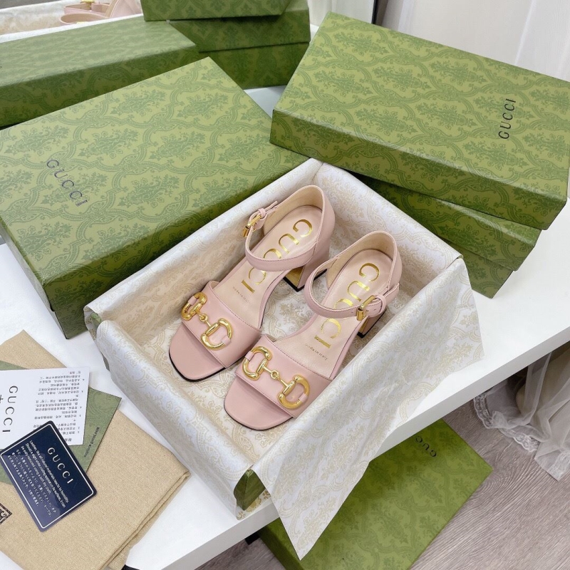G*u*i high heels